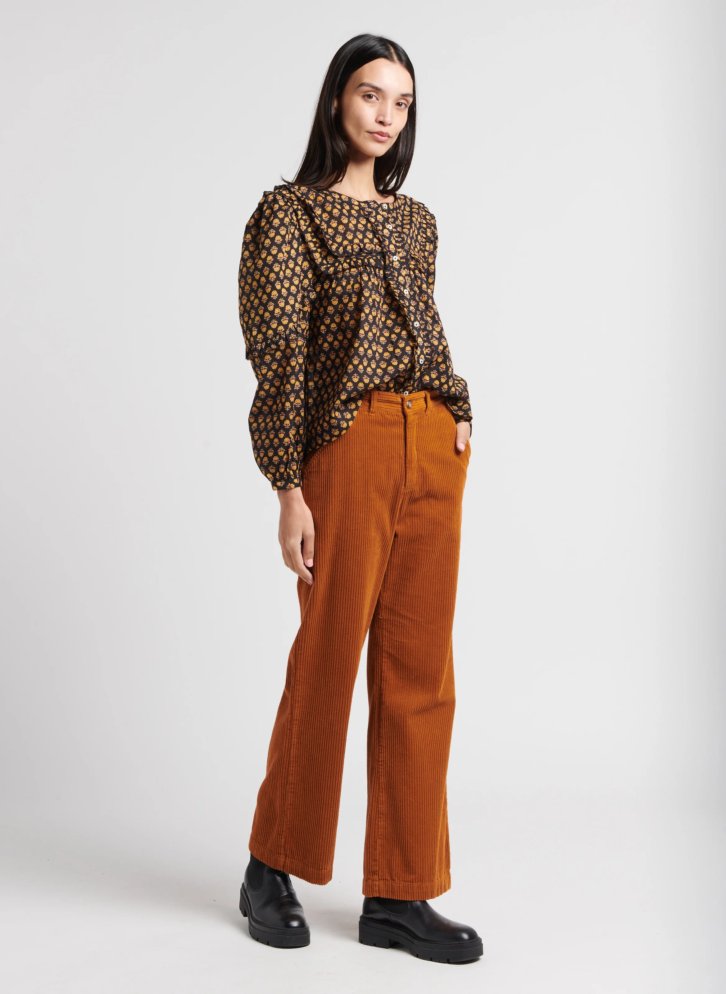 ANELLE - Pantalon en velours côtelé | Marron