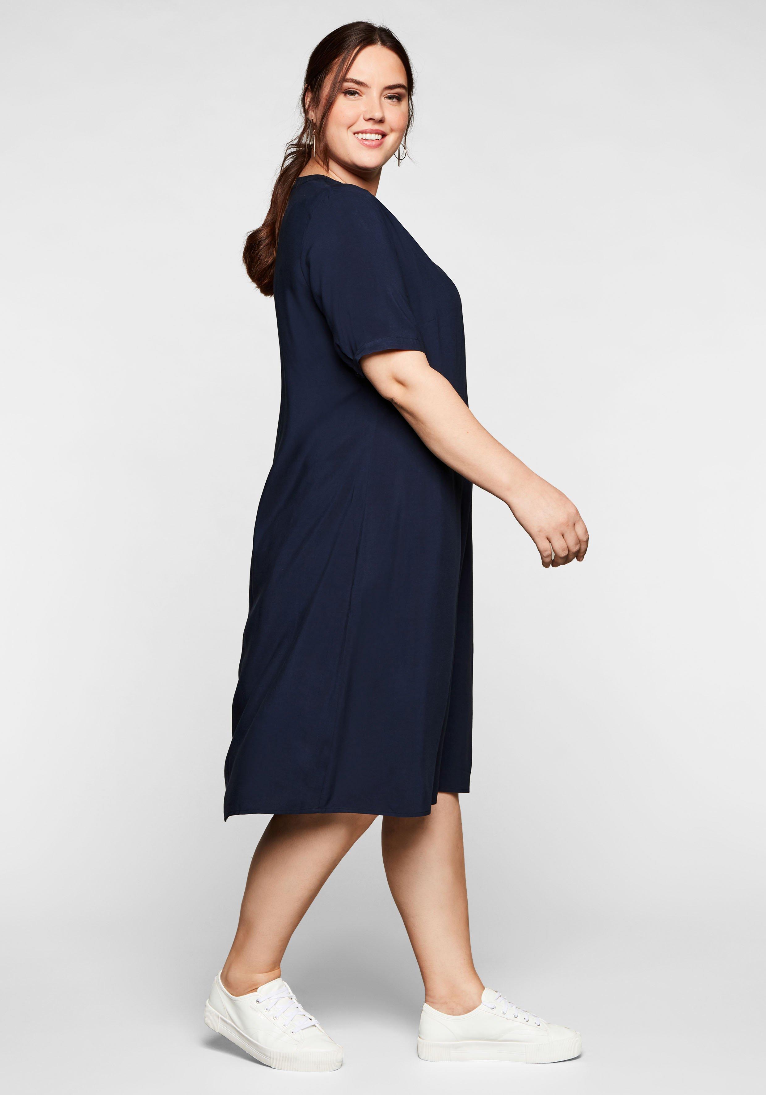 Kleid aus leichter Viskose, in A-Linie