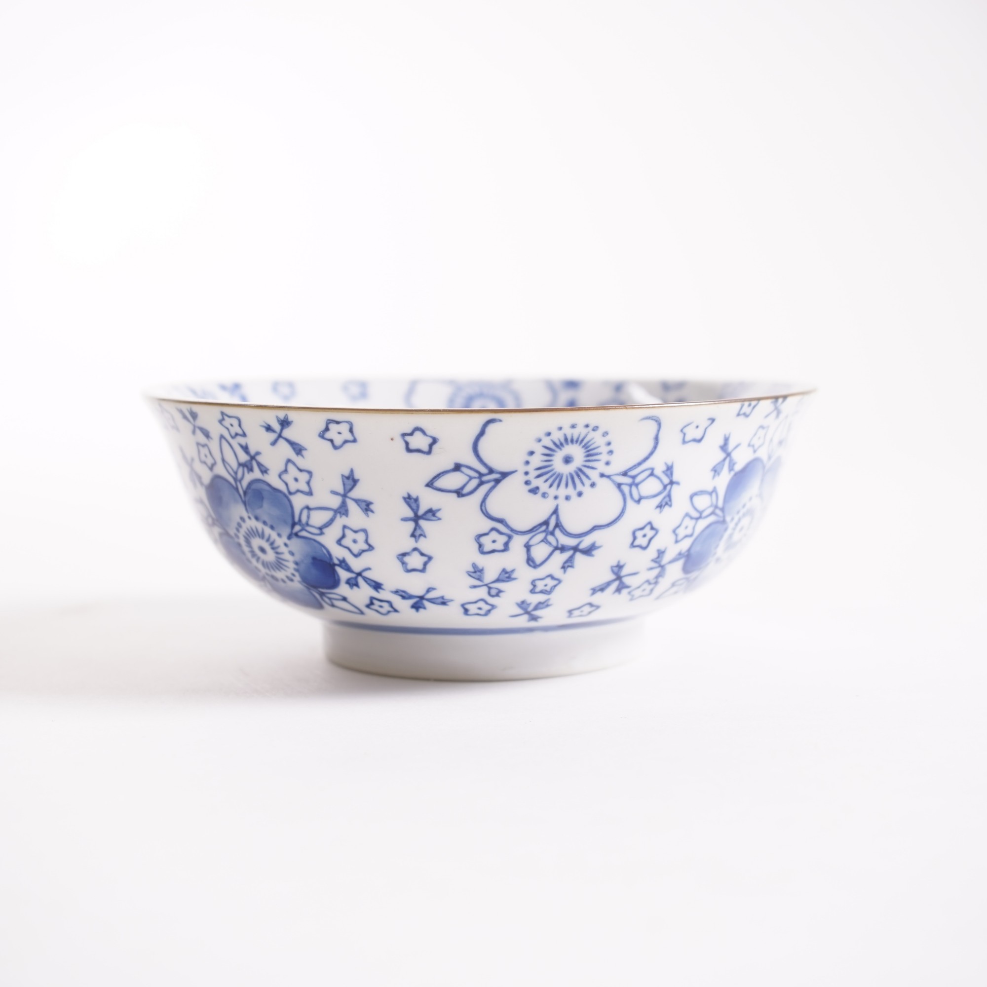Suppenschale 'Blumenmuster', weiß-blau, Ø 15,5 cm, H 6,5 cm von fischer's lagerhaus