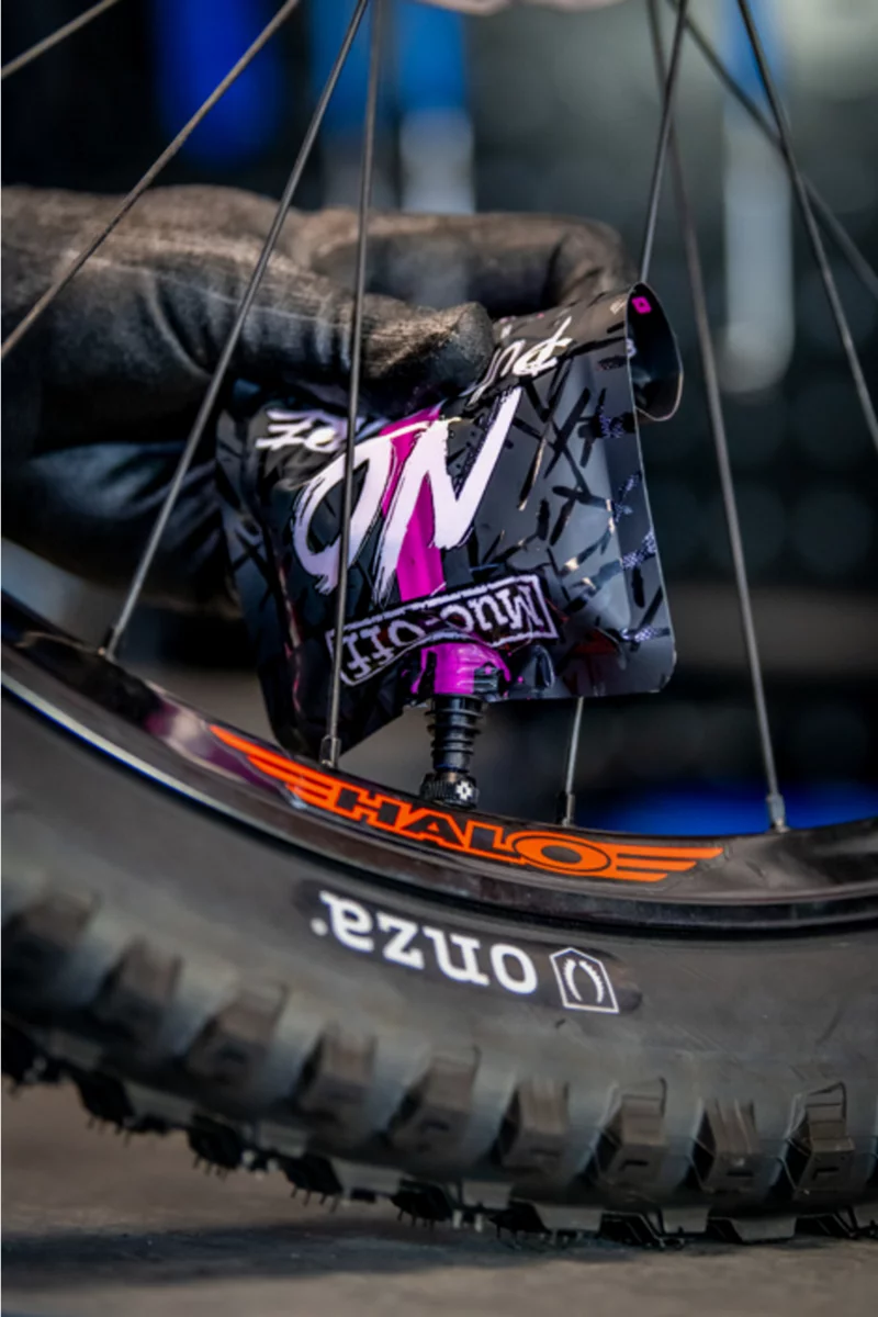 Muc-Off Ultimate Tubeles Kit Road 60 mm Reparatur Set