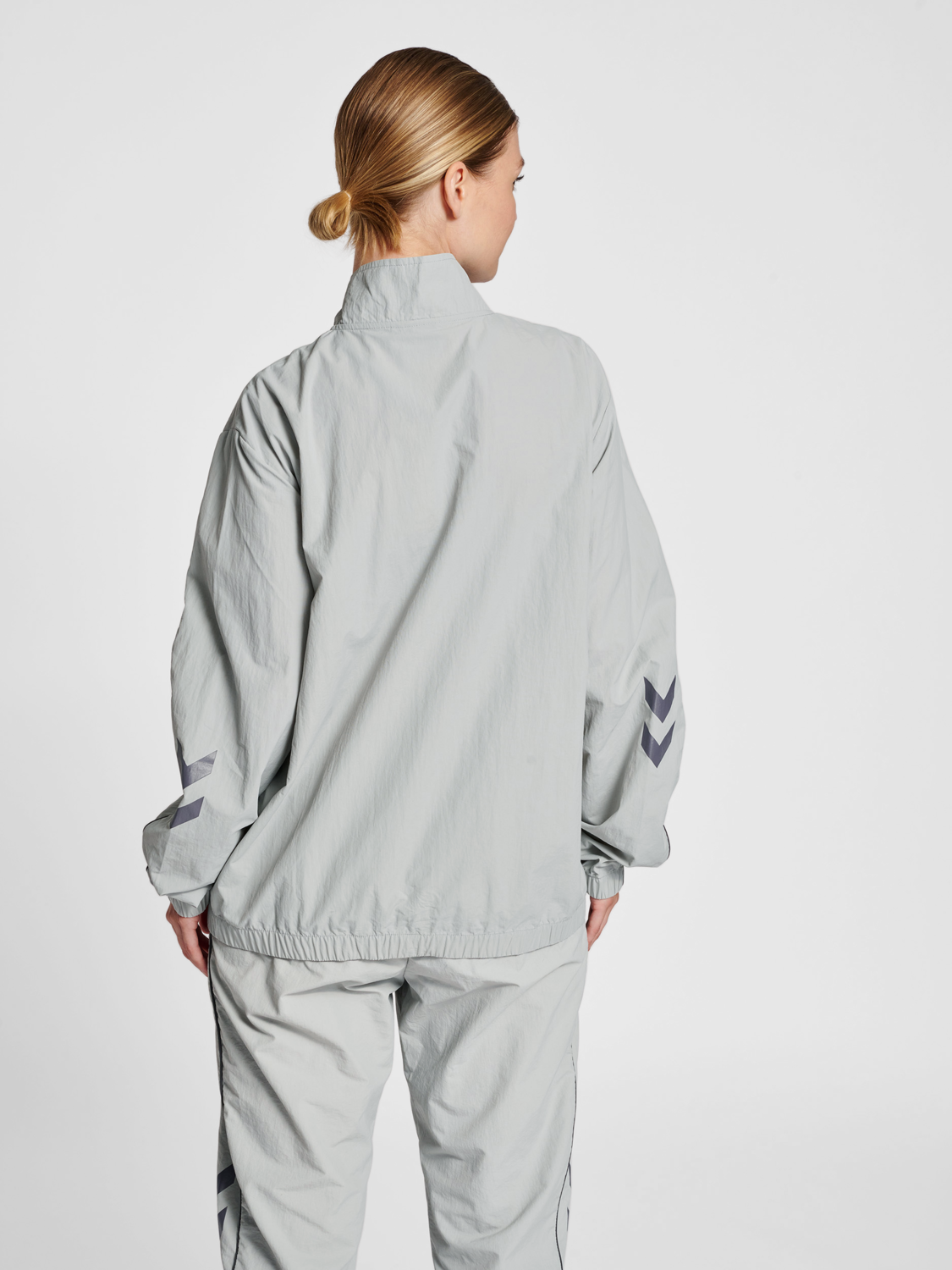hmlLGC CELAB WOV ZIP JACKET
