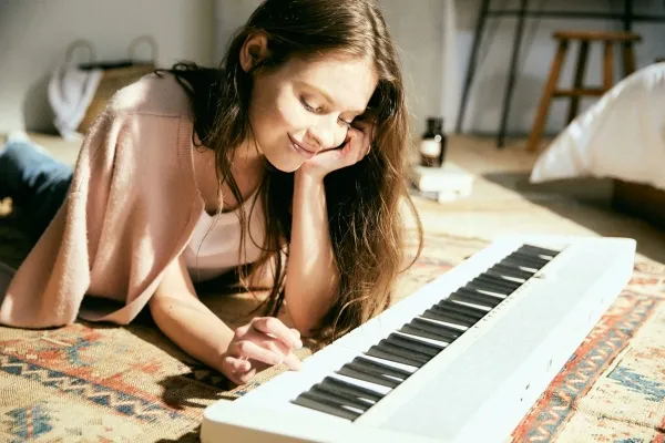 Casio CT-S1, Digital synthesizer, Hvid, Vekselstrøm, Batteri, AA, 4,5 kg