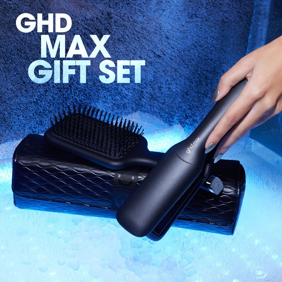 ghd Max Christmas Gift Set Wide Plate Hair Straightener