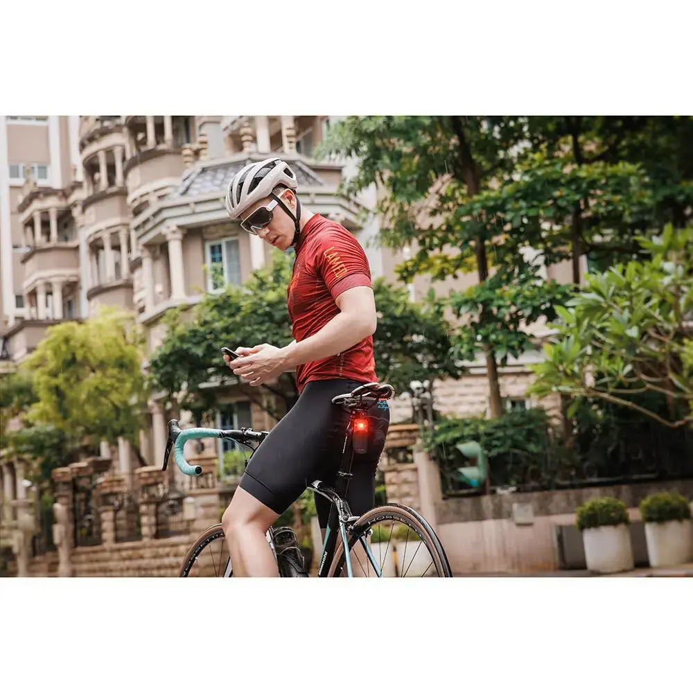 Bryton Gardia R300L Fietsradar met Achterlicht