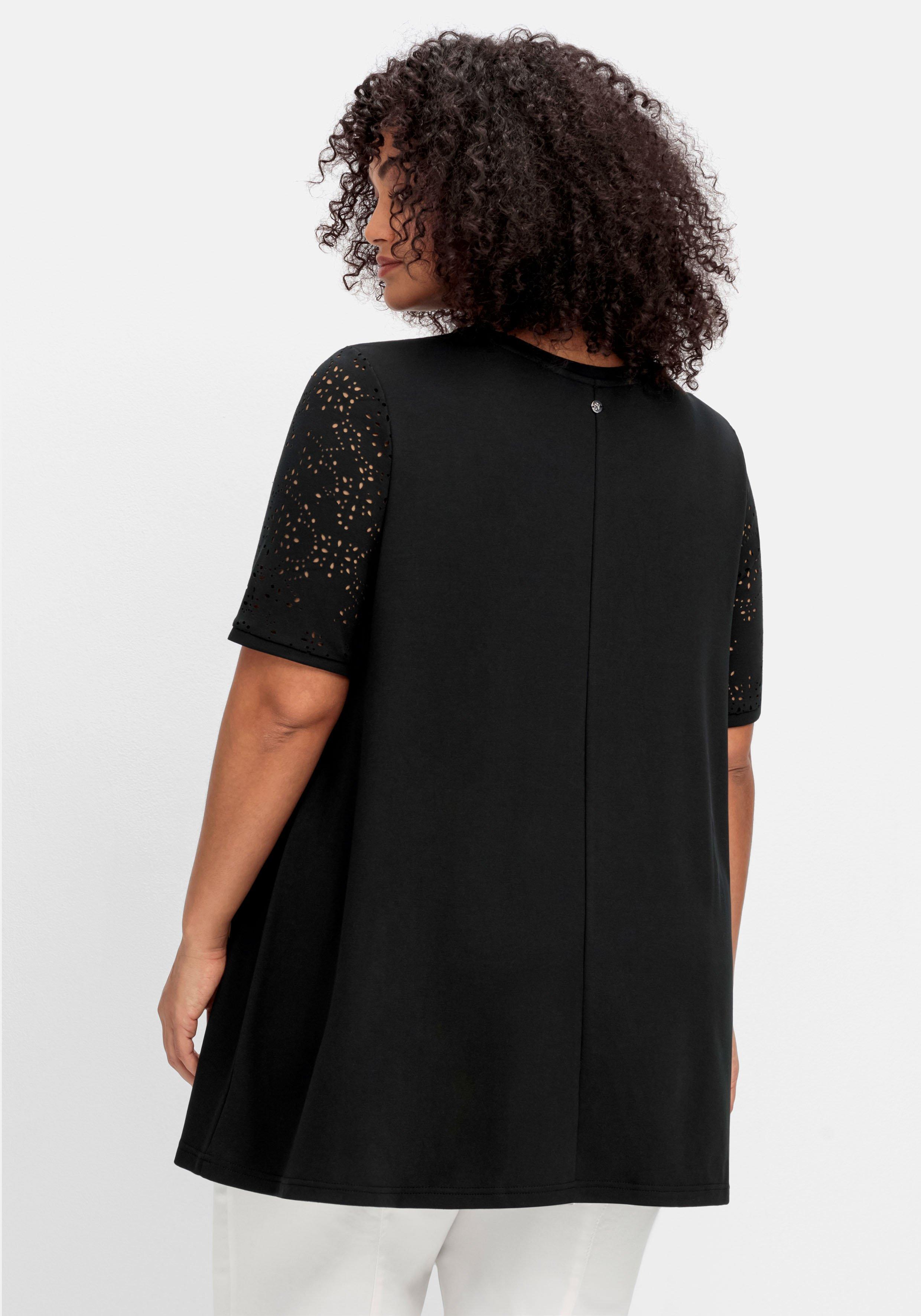 Shirt mit Lasercut-Muster, in A-Linie