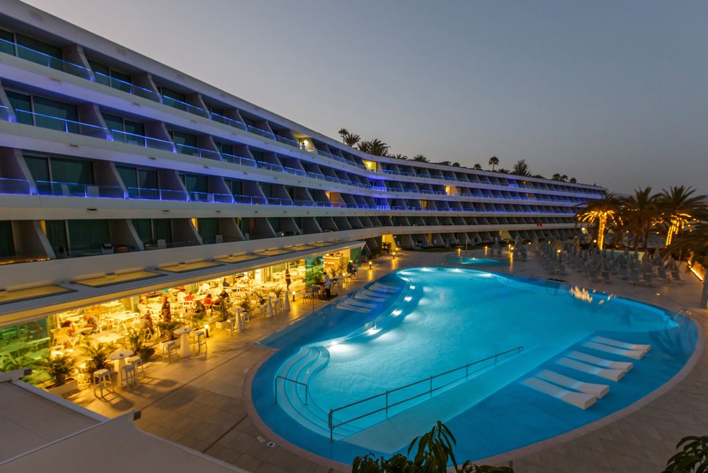 Santa Monica Suites Hotel Logies en ontbijt - Hotel