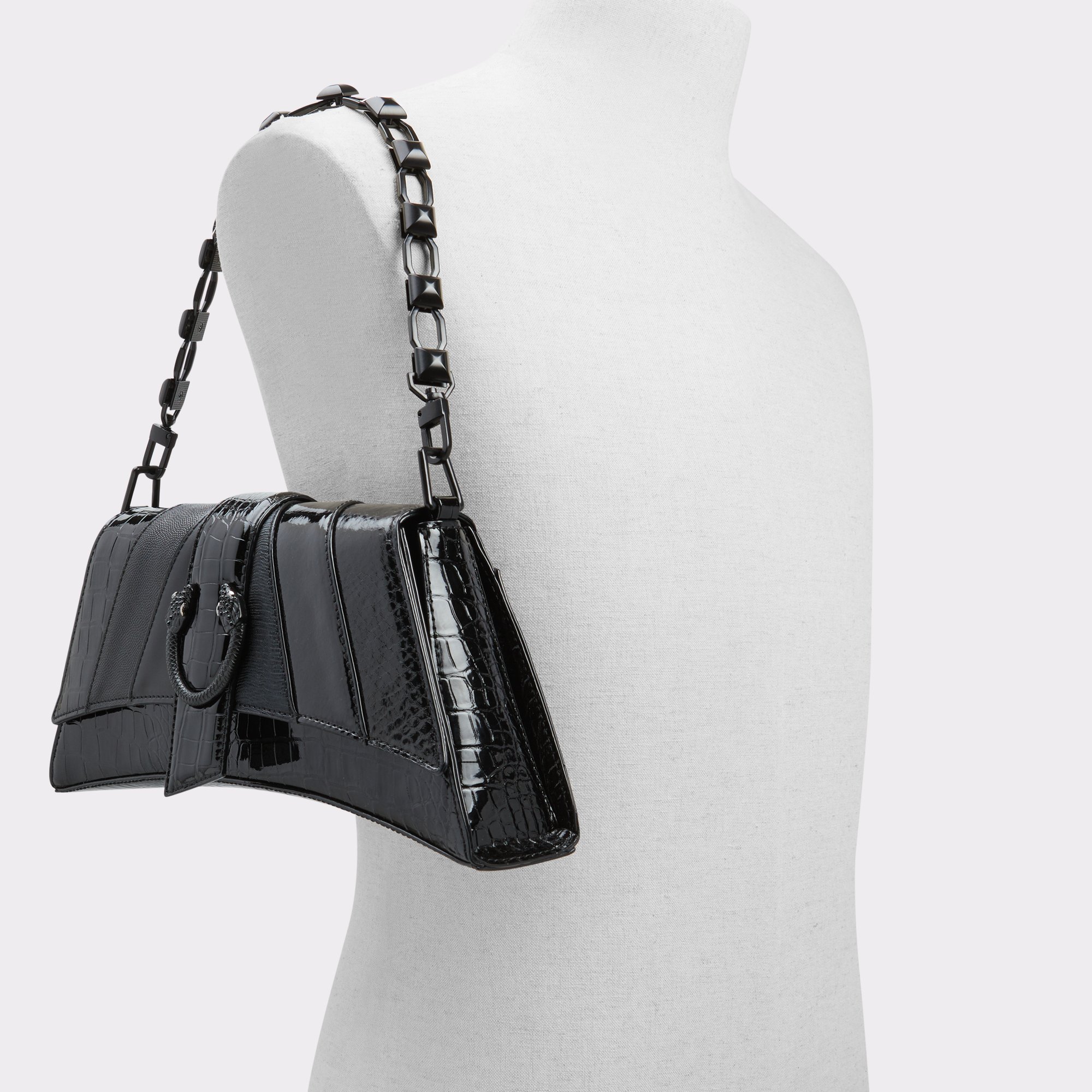 Scylla Black Women Shoulder Bags