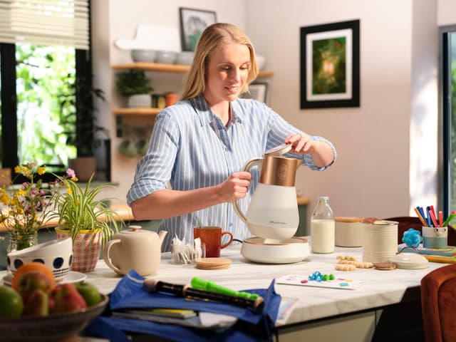 Russel Hobbs Calm Kettle vandkedel 27450-70 (grå)