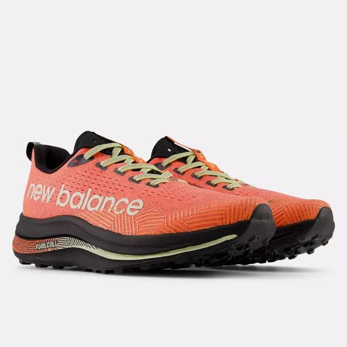 New Balance Dame Trailsko FuelCell SuperComp Trail Rød