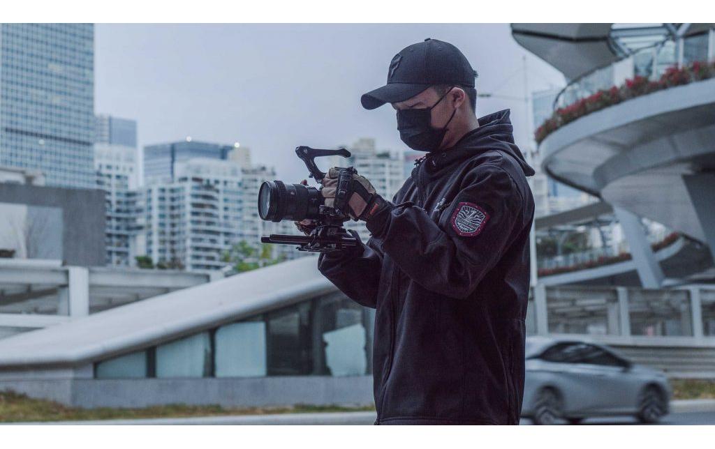 Basic Kit für Sony a7 IVBietet eine Schutzhülle für die Sony a7 IV, a1, a7S III, a7R IV, a7R V, a7 III, a7R III und A9 und verbessert die Funktionalität der Kamera