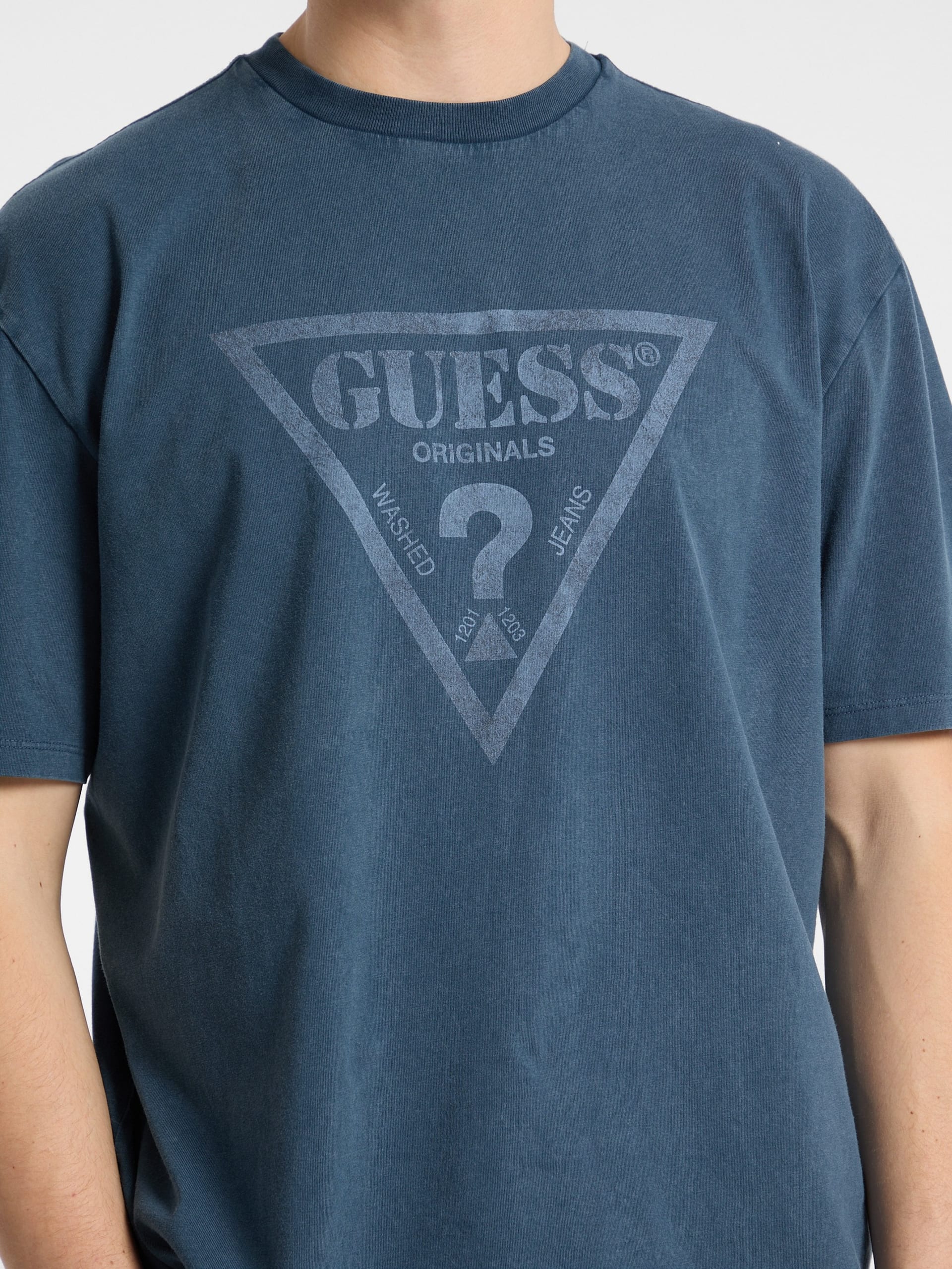 Camiseta GUESS Originals Eco Vintage Triangle