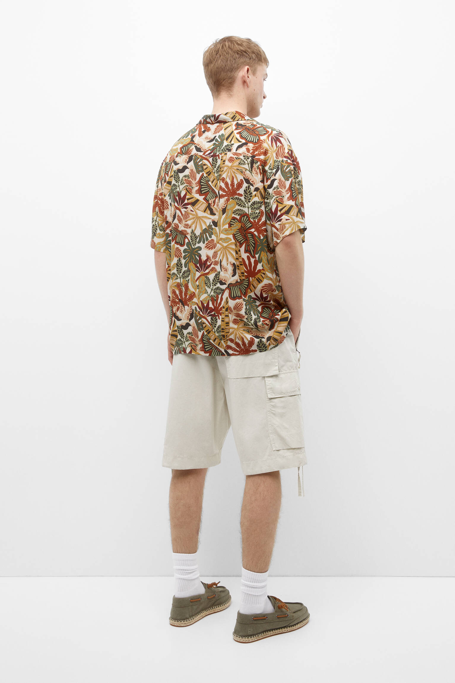 CAMISA DE MANGA CURTA JUNGLE - CÁQUI