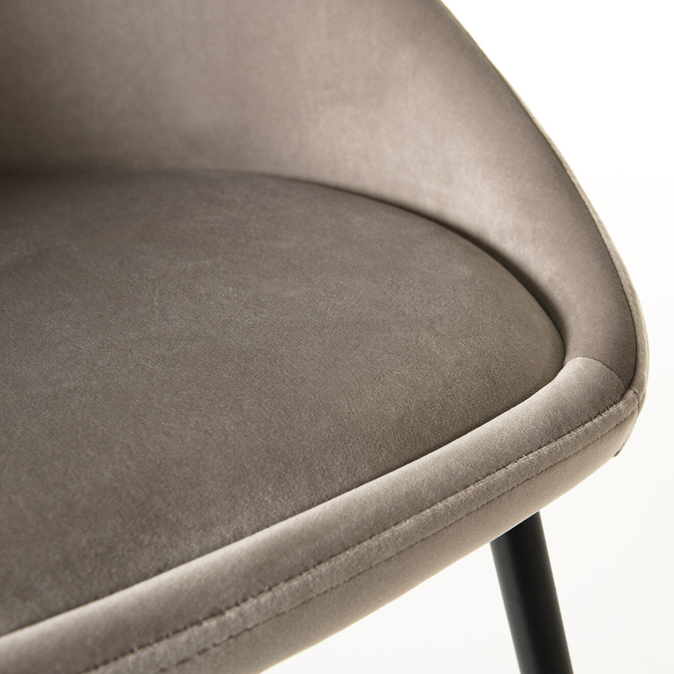 Macabane 2 Chaises Augustin en Velours chamois - 53x51x78 cm
