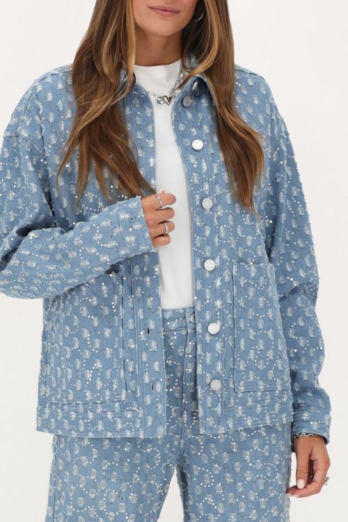 Blauw spijkerjasje met pailletten