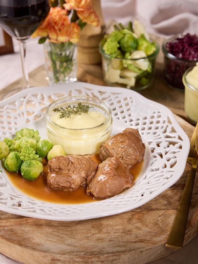 Schweinebäckchen in Soße, 900 g