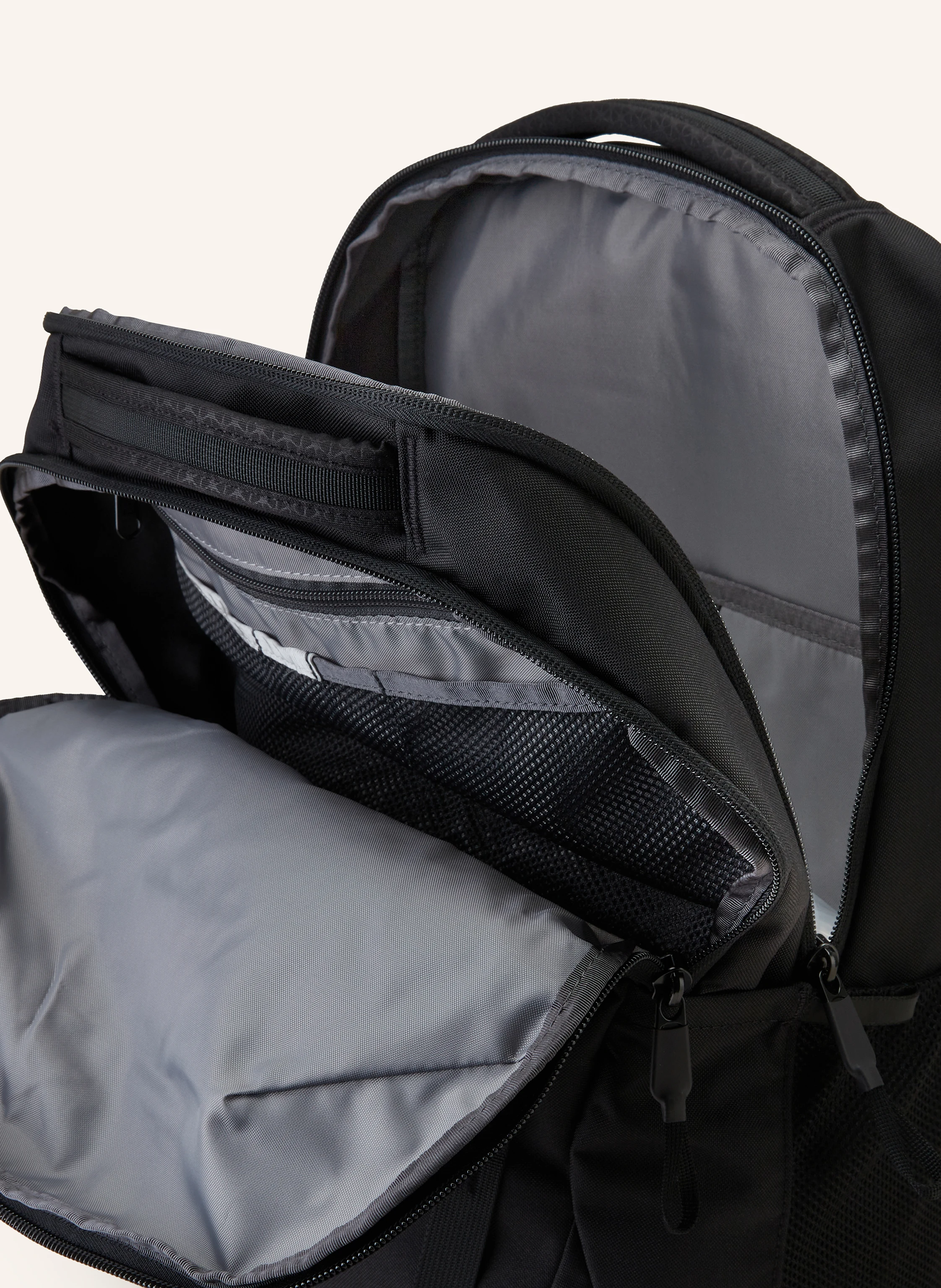 THE NORTH FACE Rucksack VAULT 26 l mit Laptop-Fach