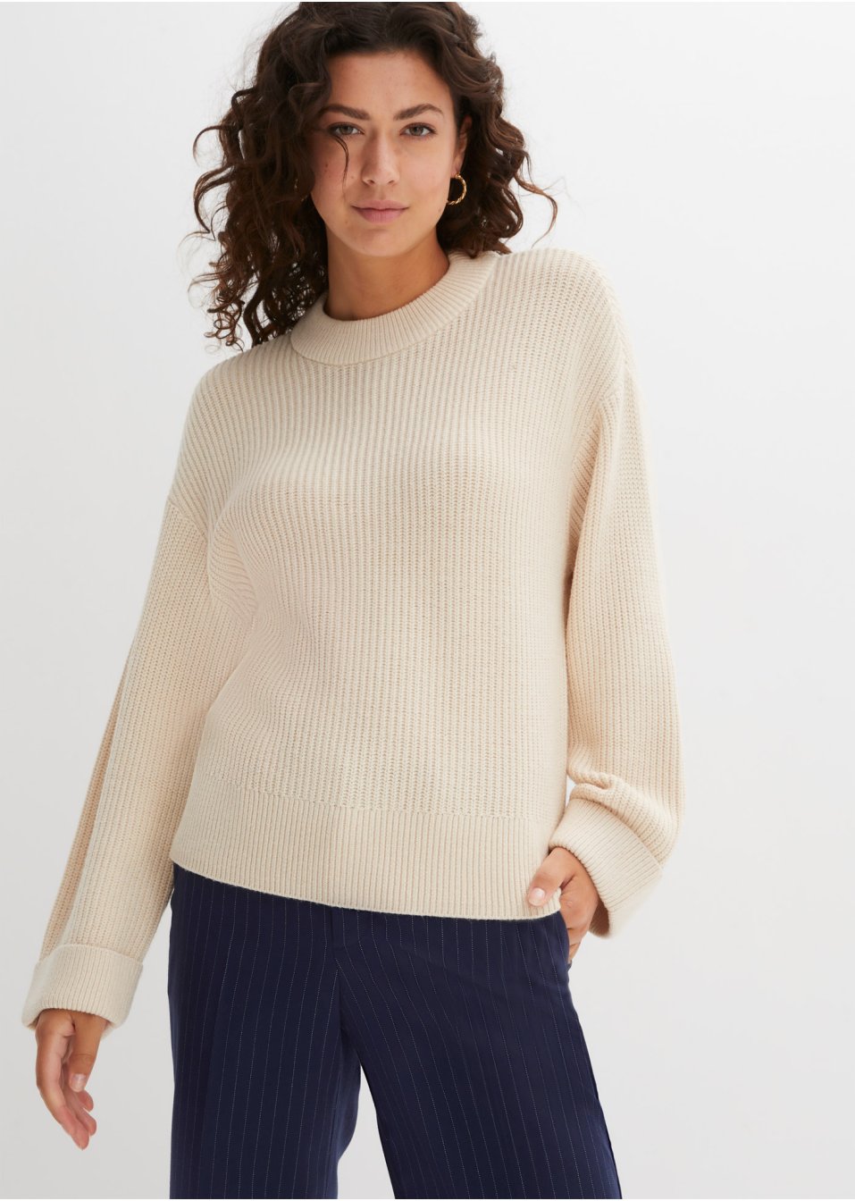 Pull côtelé à manches amples