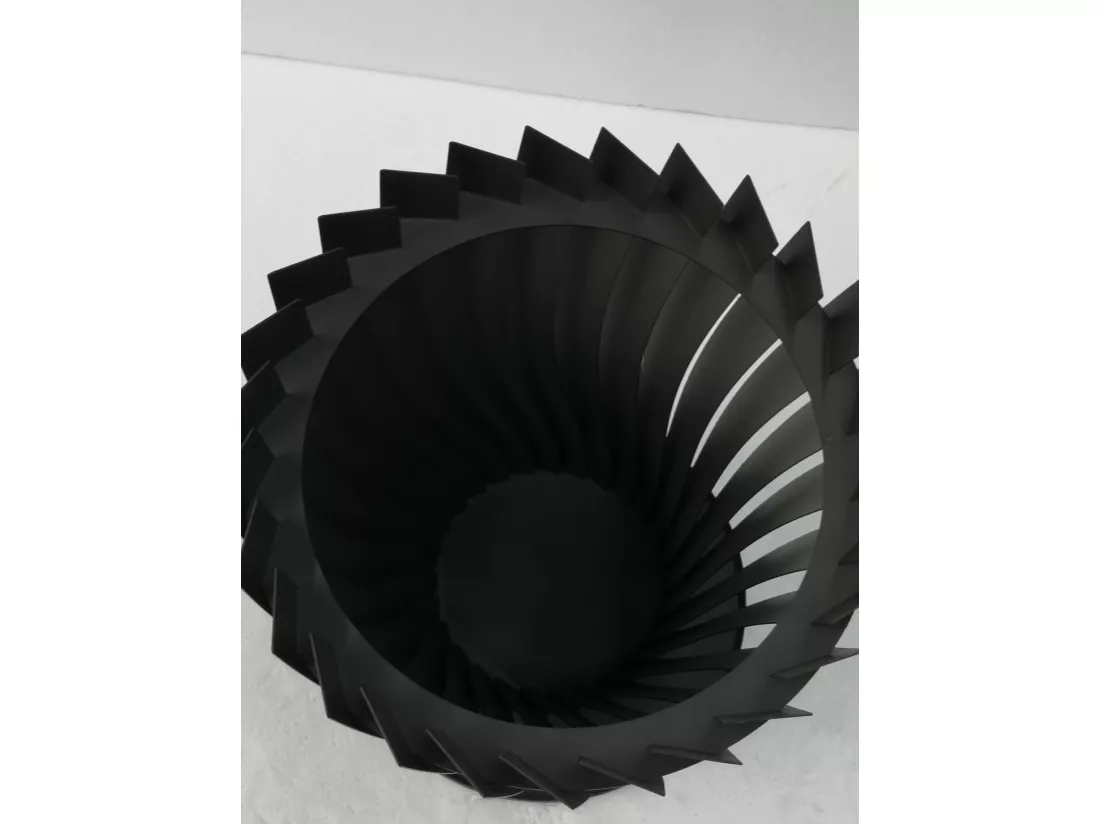 Brasero de jardin circulaire en acier inoxydable noir