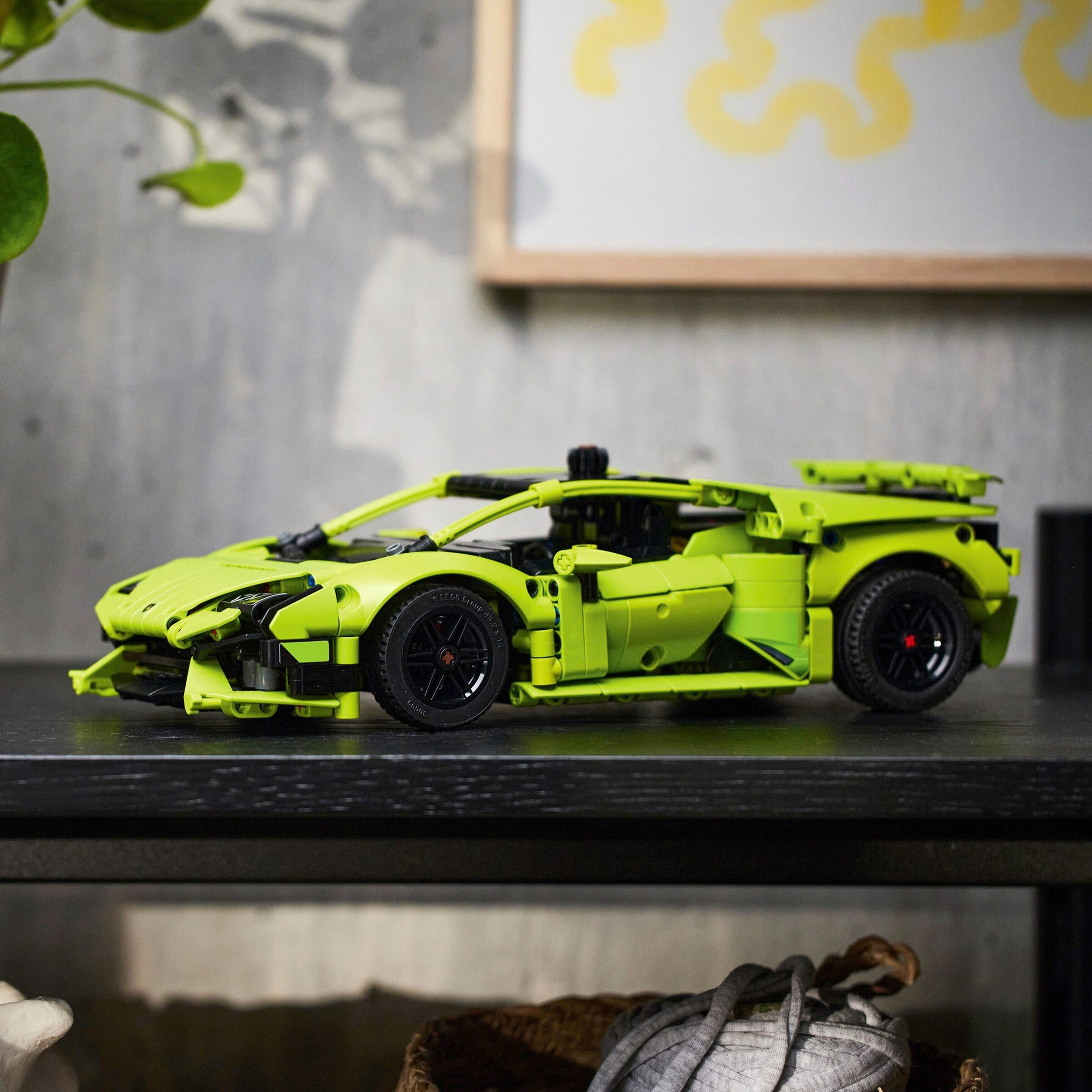 LEGO® - TECHNIC 42161 Lamborghini Huracán Tecnica