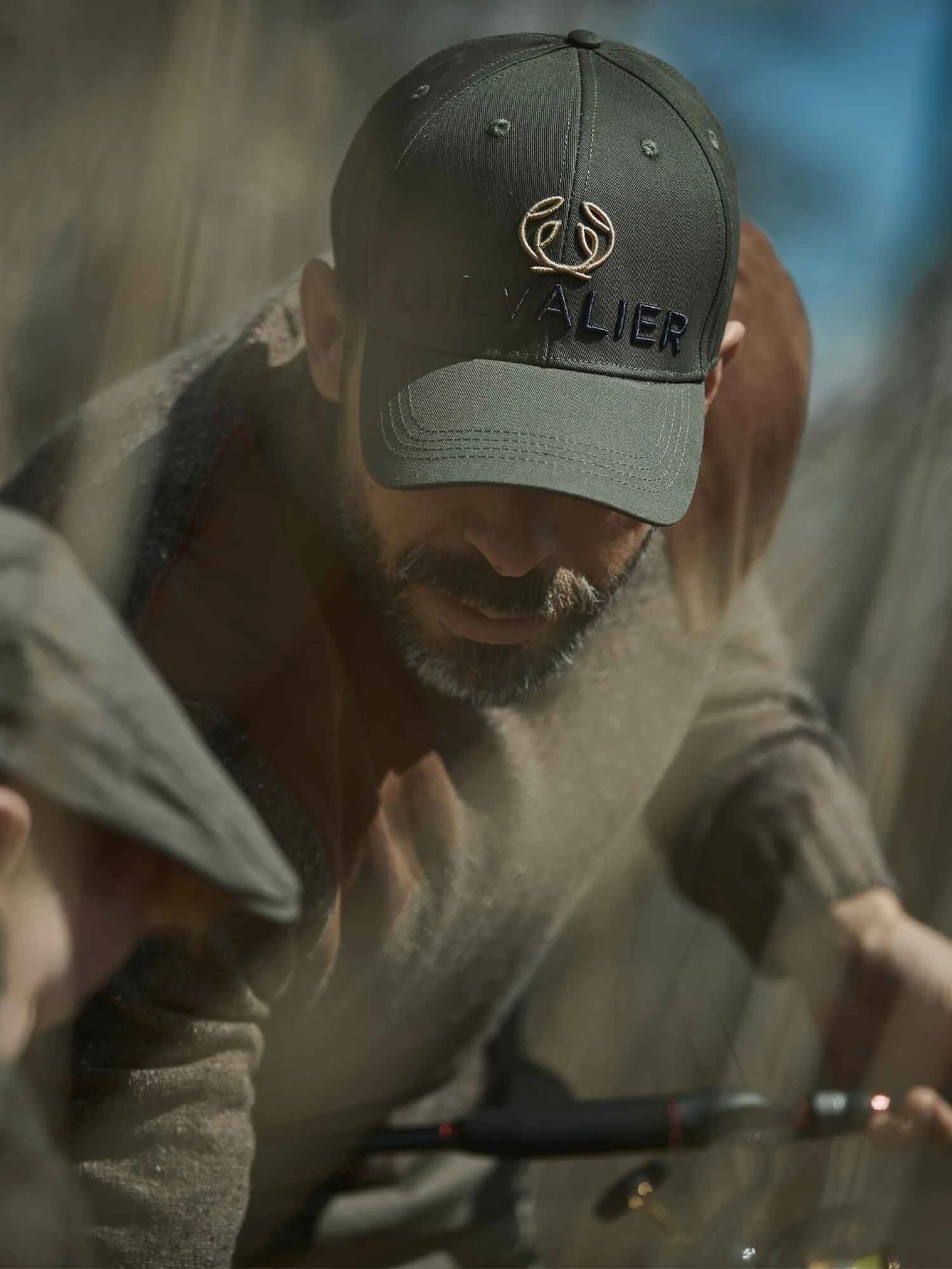 Chevalier Elm Logo Caps<br>Behagelig og justerbar
