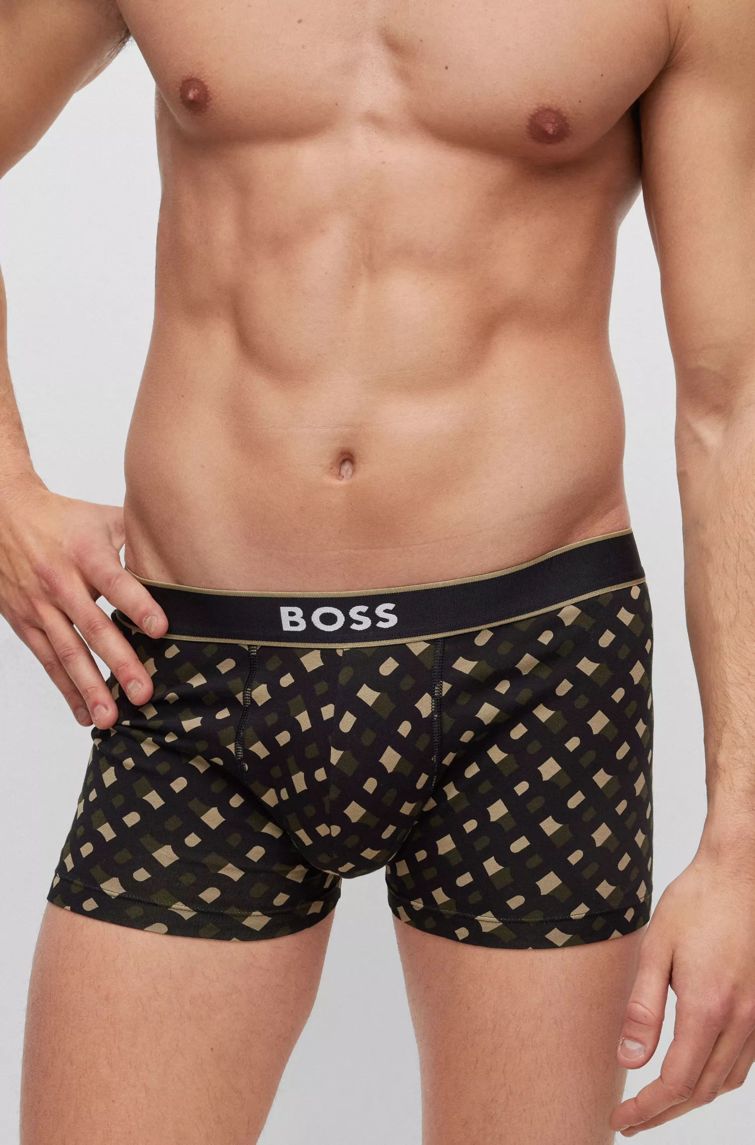 Cueca boxer BOSS preta em algodão stretch com cós com o logotipo da marca.