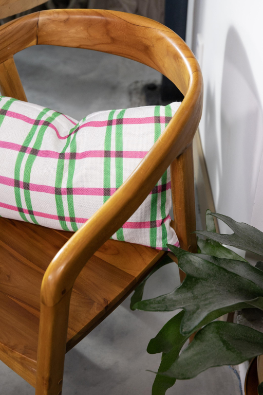 &klevering Clash kussen 50x30 roze/groen