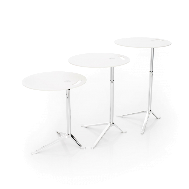 Fritz Hansen Little Friend verstelbare bijzettafel met fineer tafelblad eiken 45
