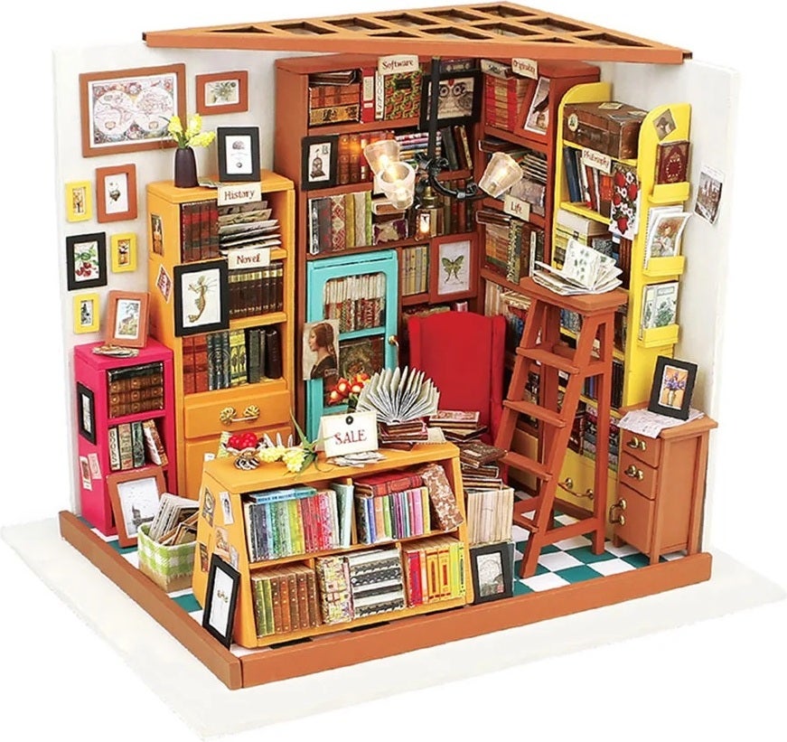 Robotime 3D puzzel Rolife Sam's studeerkamer 22,5 x 18,5 x 19 cm