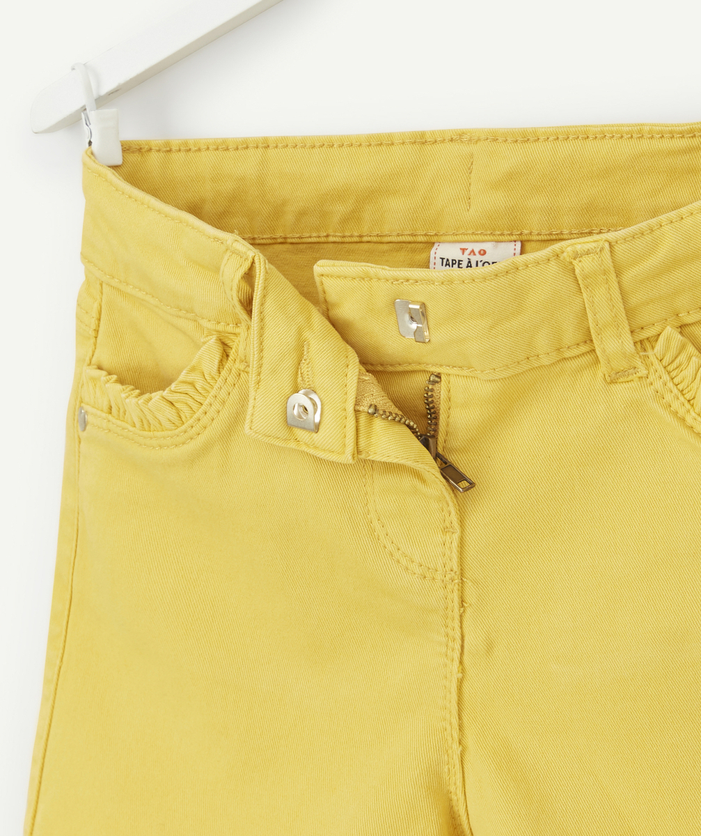 SHORT DROIT EN DENIM JAUNE FILLE AVEC DÉTAILS VOLANTÉS