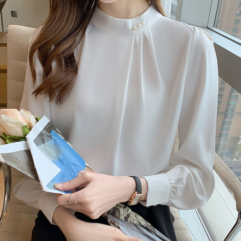 INEN - Blouse met neppe hals en imitatieparels