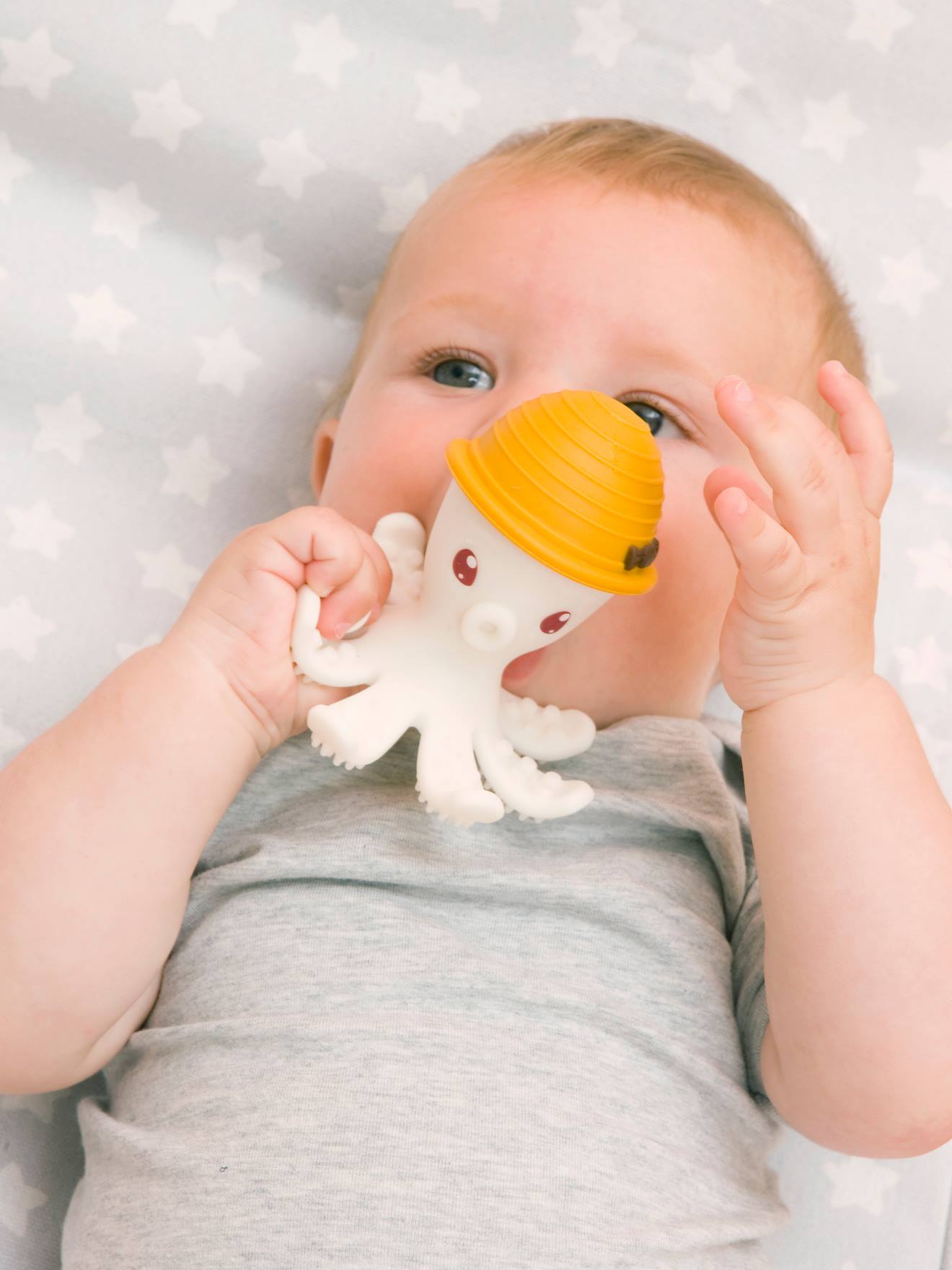 Brinquedo de dentição Bonnie the Octopus Baby to Love, amarelo, médio, liso.