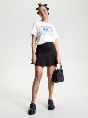 Camiseta de corte clássico com logo moderno