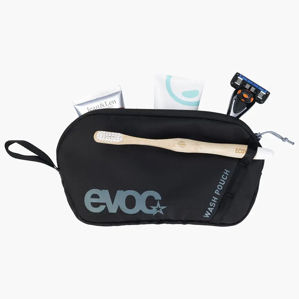 Evoc Explorer PRO 26L Dagrugzak Zwart