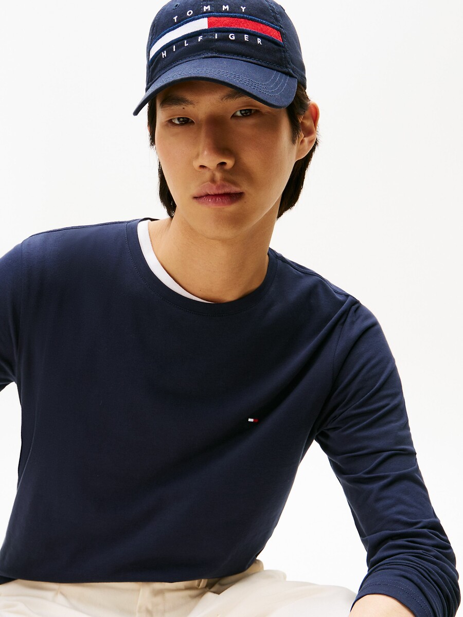 TOMMY HILFIGER<br>Camiseta de manga comprida, modelagem slim com elastano