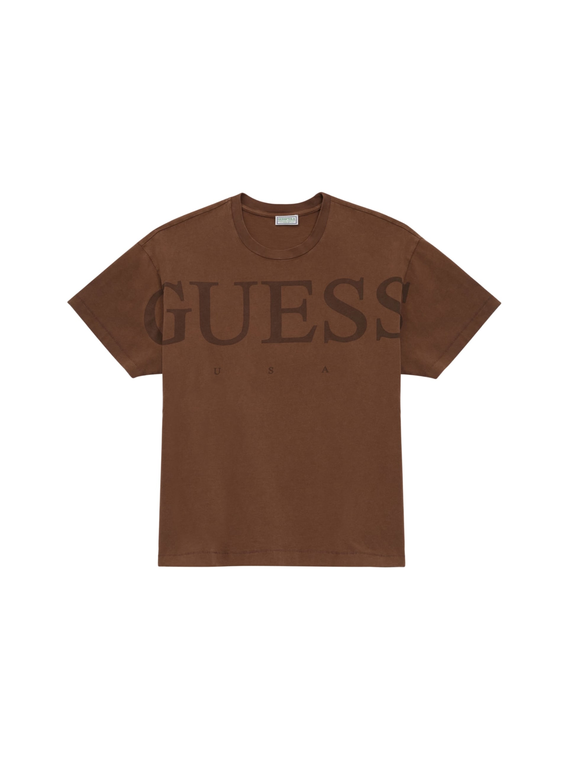 Camiseta com logo transversal