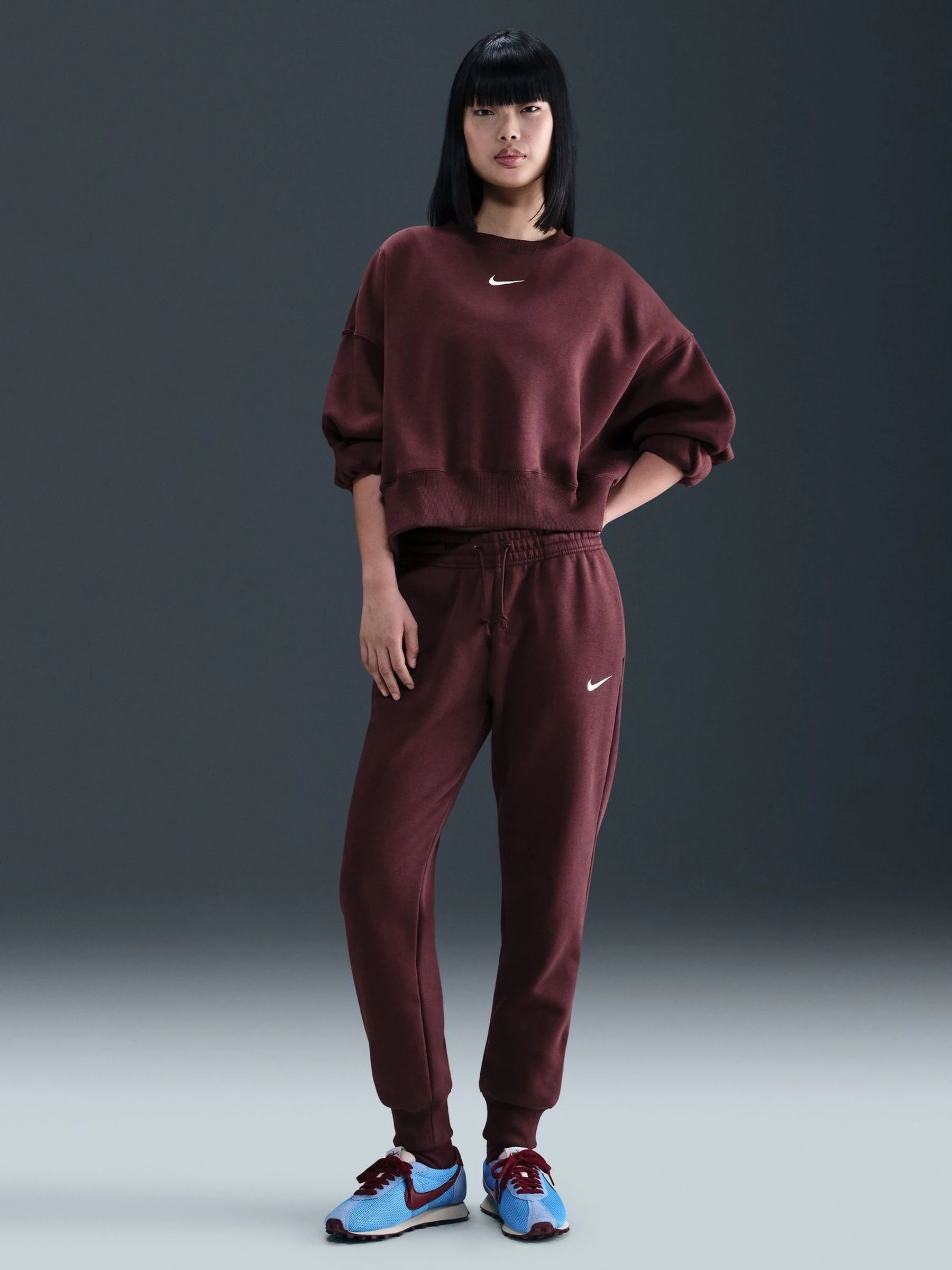 Rood - Nike Phoenix fleece joggingbroek met halfhoge taille