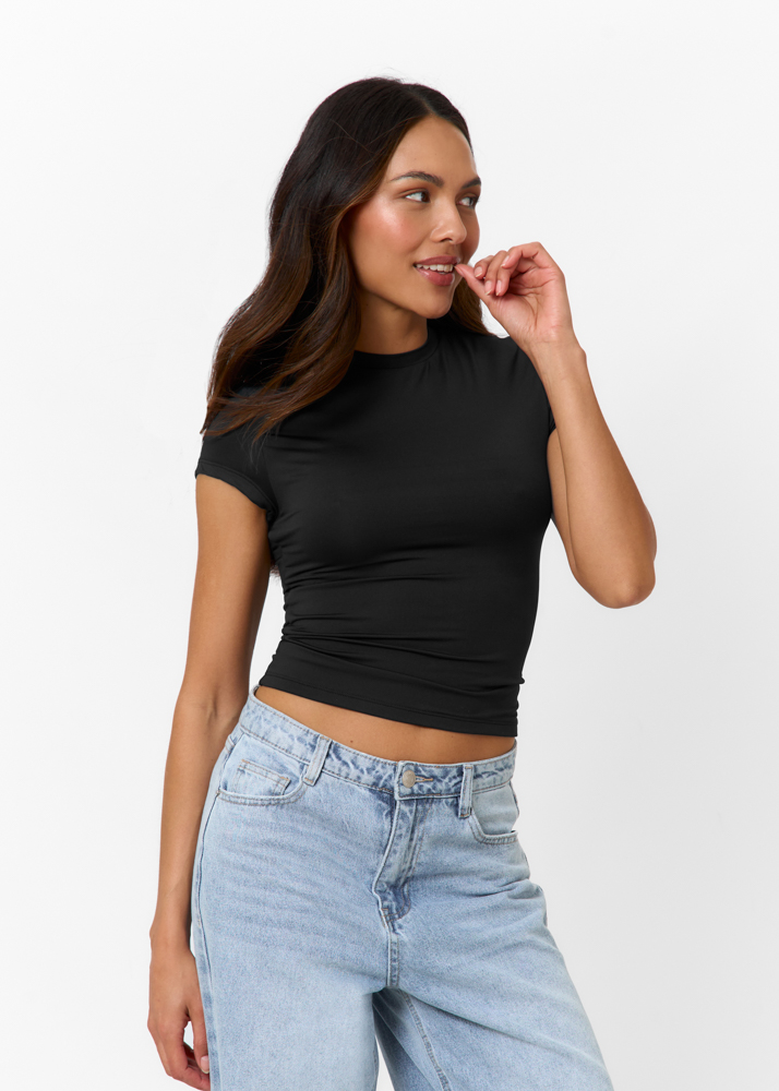 Tee onyx