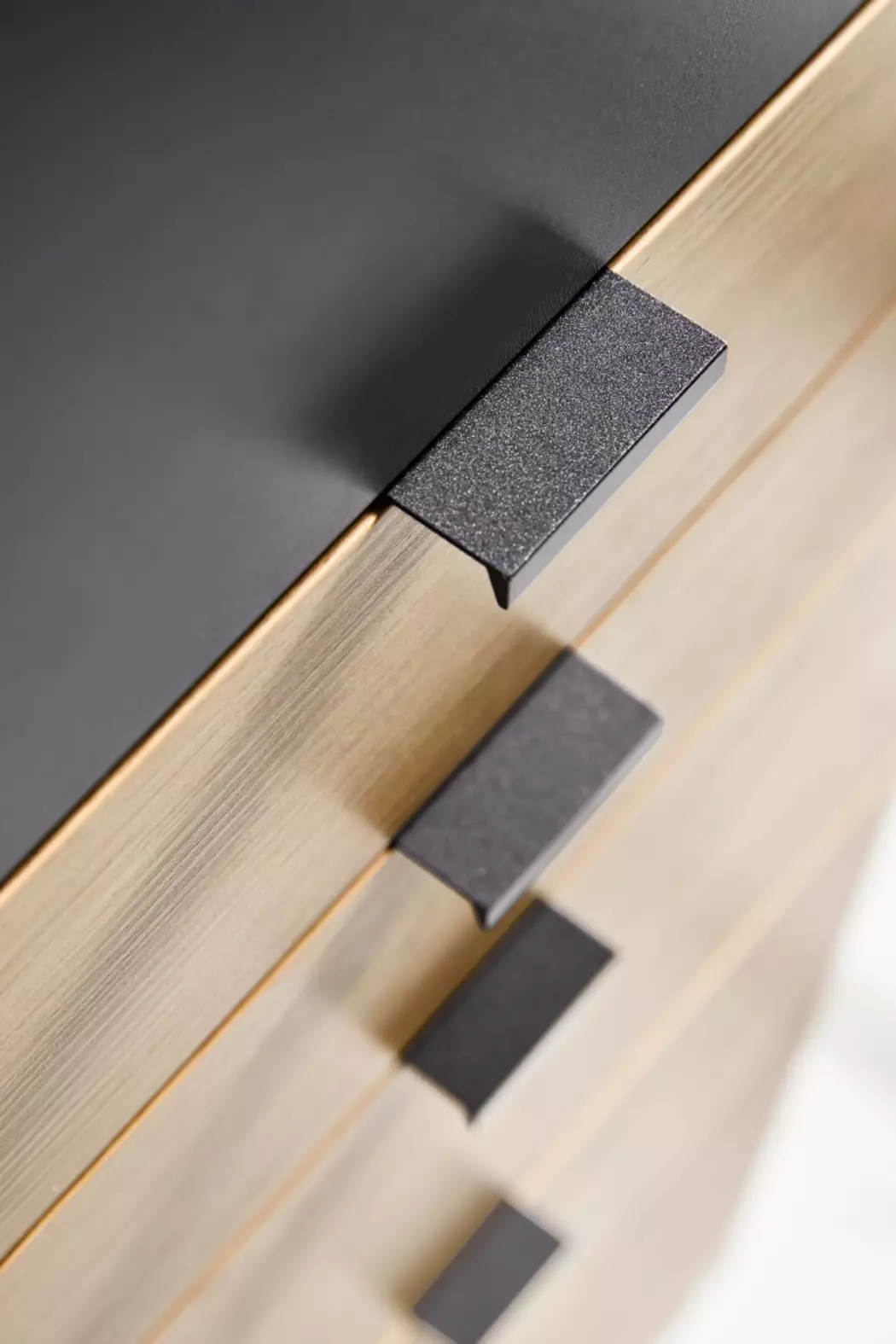 Kleiderschrank Ontario 136 x 197 cm