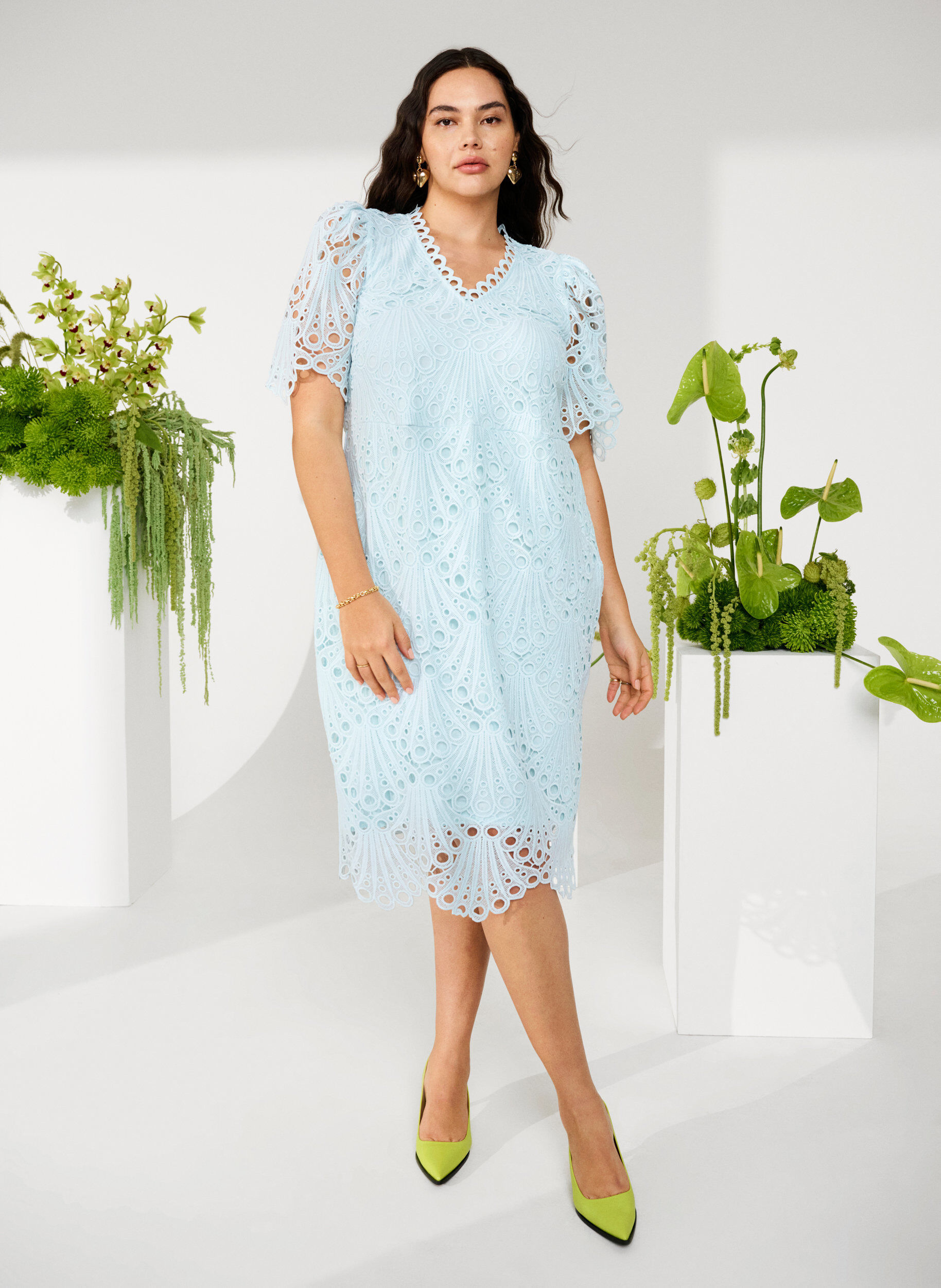 Crochetkjole med korte ærmer