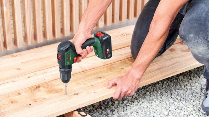 Bosch UniversalImpact 18V-60 - Accuklopboorschroevendraaier - Met 18 V Li-Ion accu (2.0 Ah) en lader