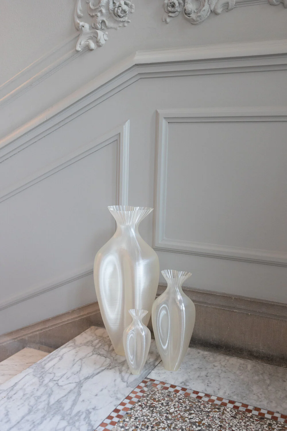 BLOOM OBJECTS  Tempus vase, Ivory - H19 cm.