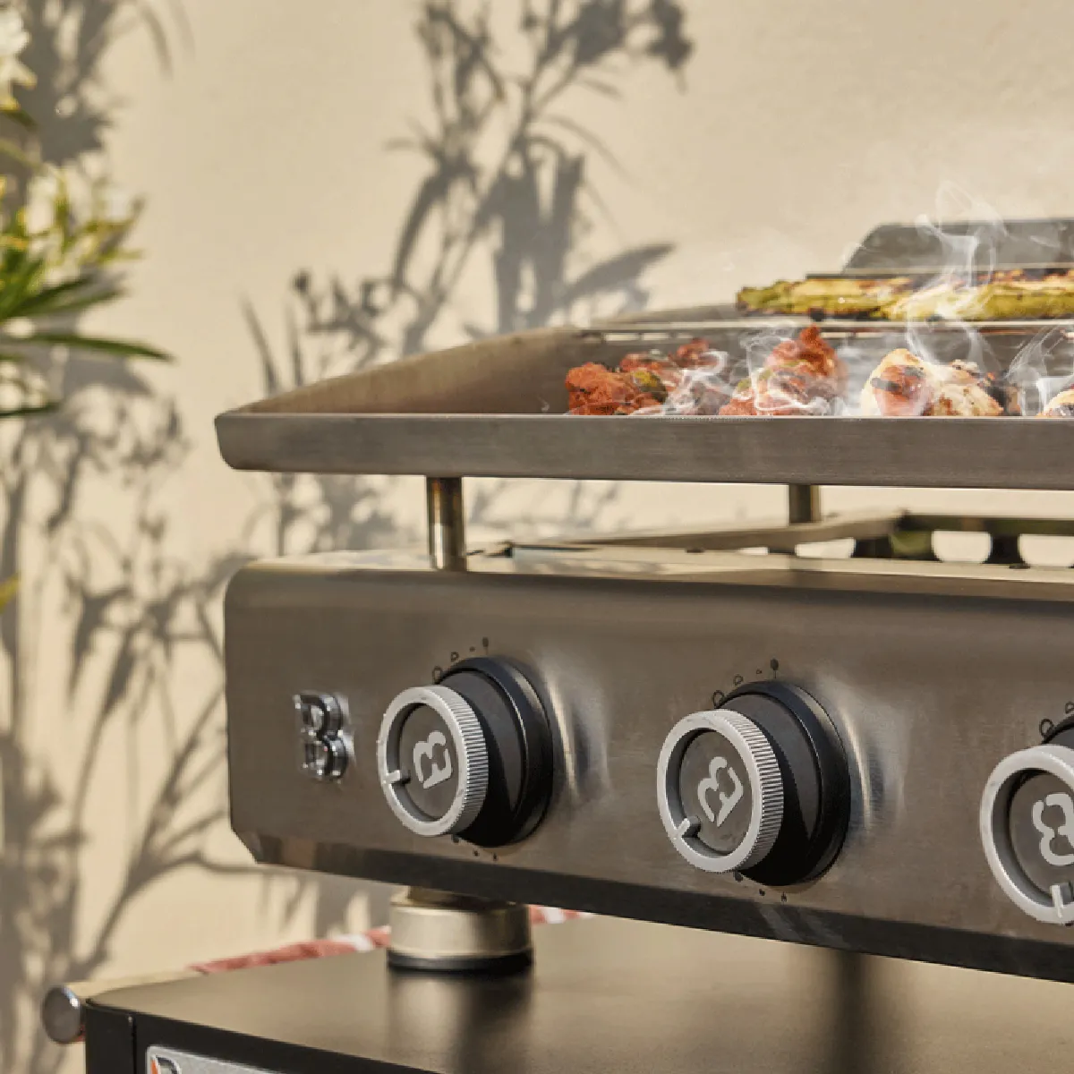 Plancha Silvia EVO 4 Feux - BRASERO - Plaque inox de 84 x 34 cm - Piezo intégré - Tiroir graisse avec jauge de niveau - 10,6 kW
