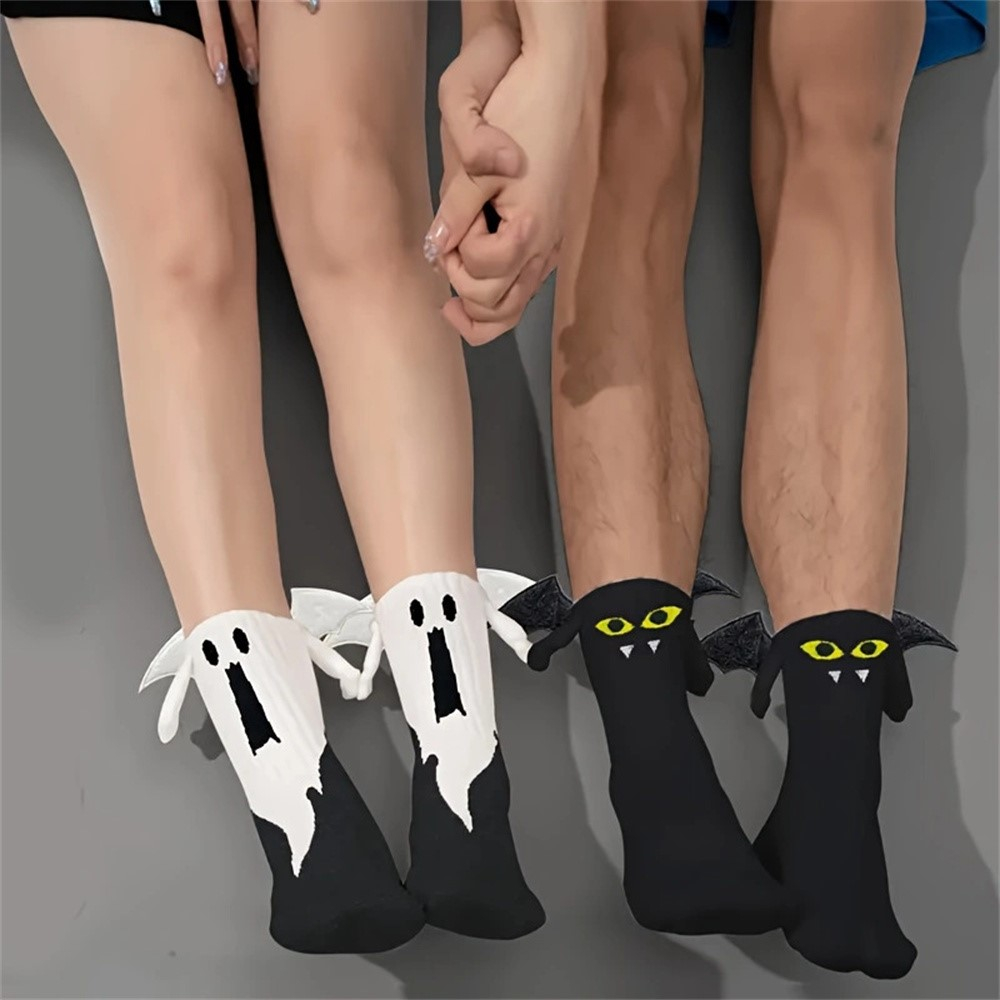 (2 Paar) Unisex Socken Halloween Fashion Strümpfe Couple Socks Füsslinge mit Magnetischen Händen (One Size) - Fledermaus / Geist
