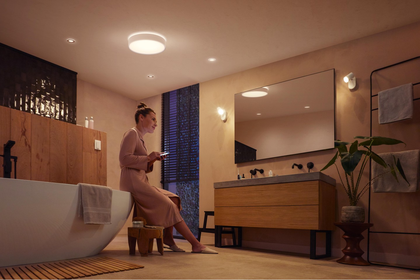 Philips Hue - Xamento Recced - White & Color Ambiance