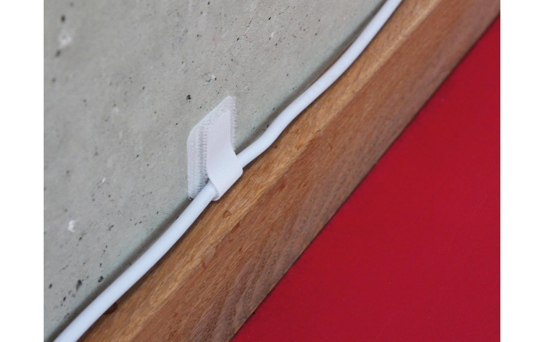 Klettkabelhalter WALL STRAPS 3 x 9 cm Weiss, 50 StückOrdnung statt Kabelsalat: Kabelhalter selbstklebend mit Klettverschluss