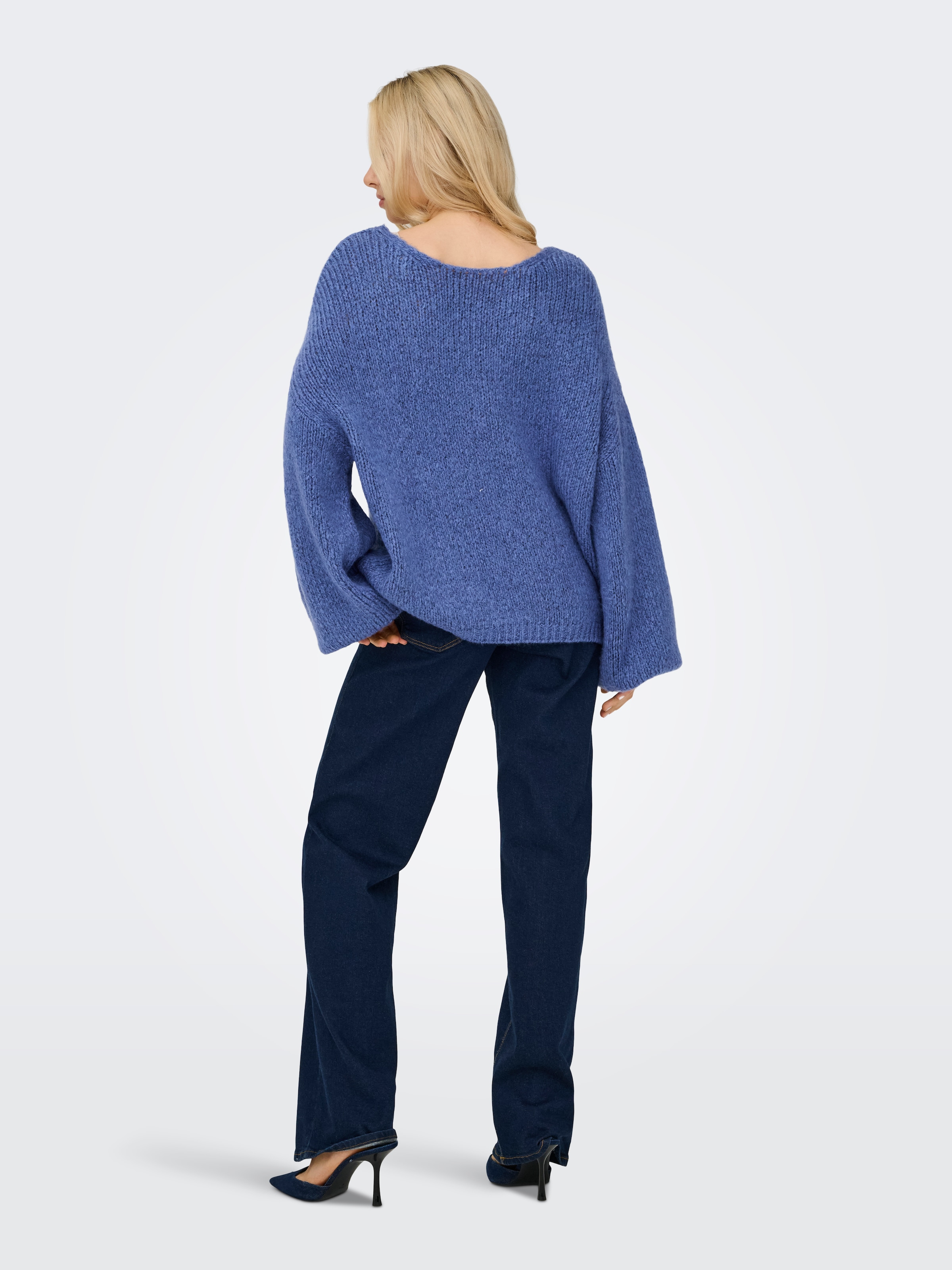 JDY V-Ausschnitt-Pullover »JDYDINEA L/S REVERSIBLE PULLOV. KNT NOOS«, der V-Ausschnitt kann vorn und hinten getragen werden