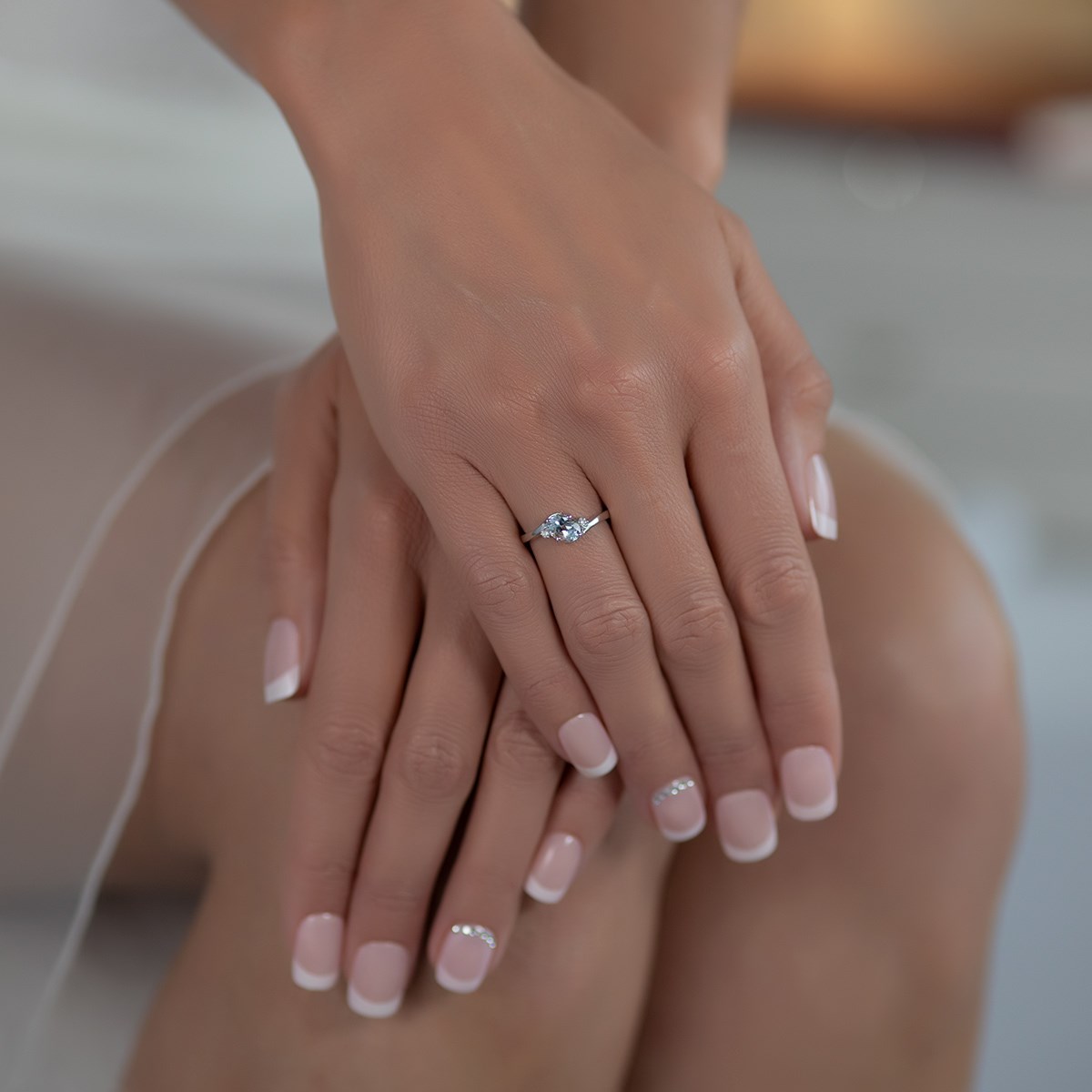 Bague ADEN Or 585 Blanc Aigue-Marine et diamants 1.58grs