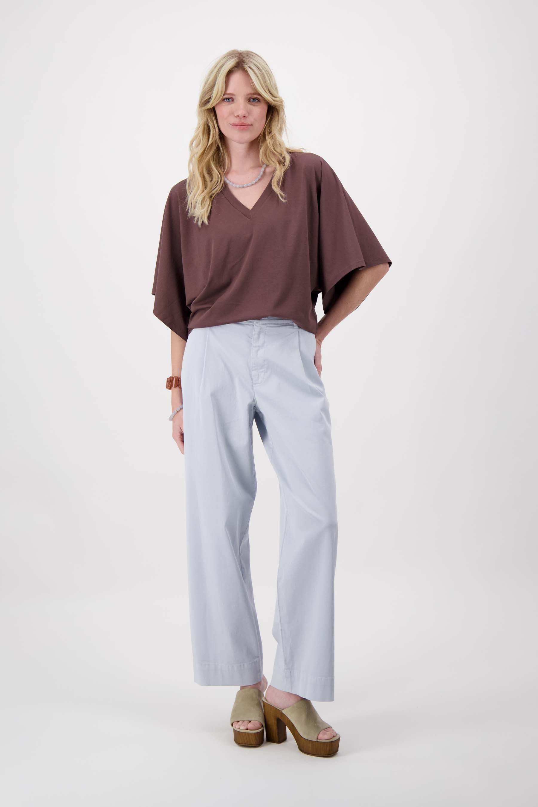 V hals T-shirt wijde mouw met Zusss embroidery