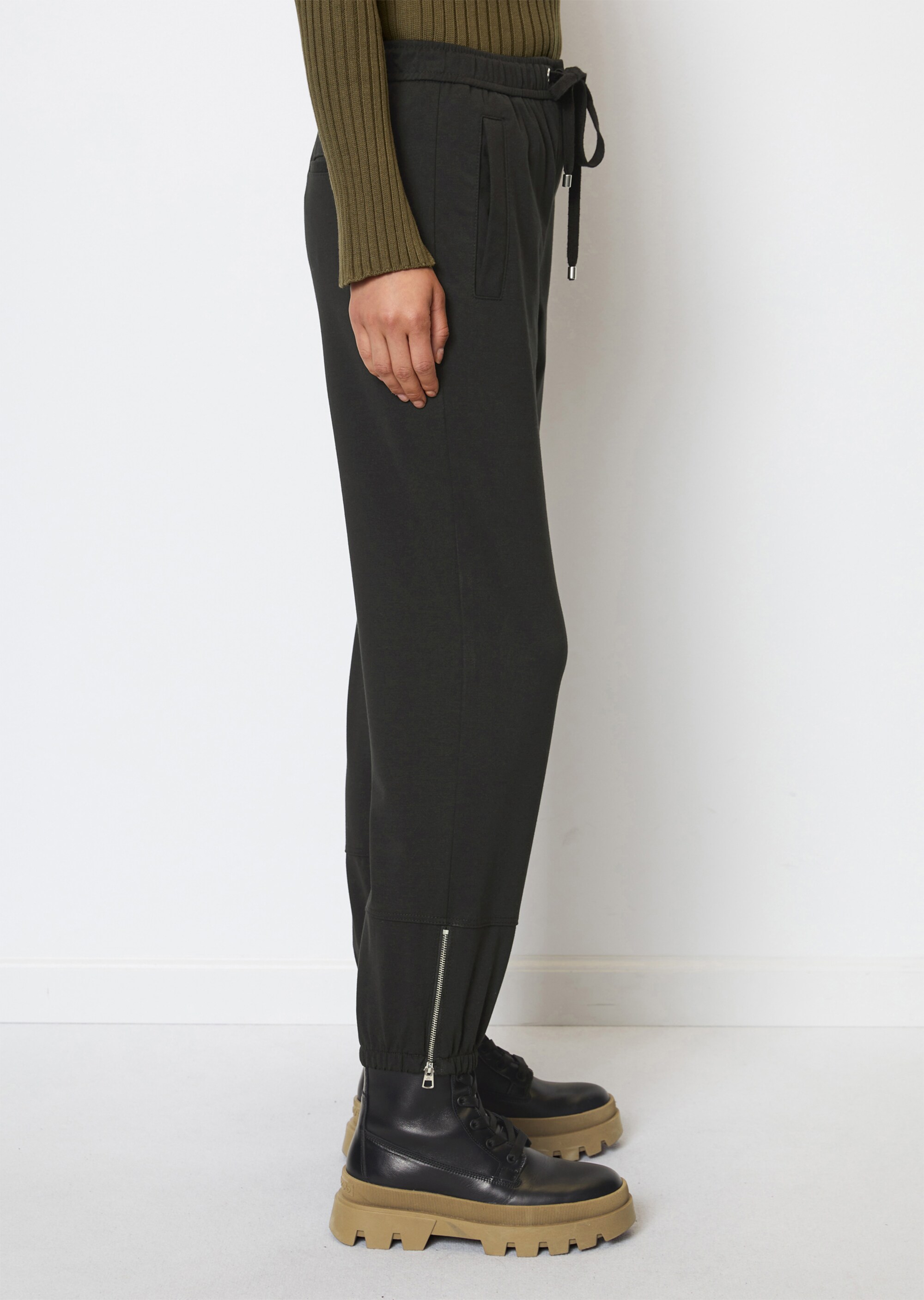 Joggpants loose aus Interlock-Jersey