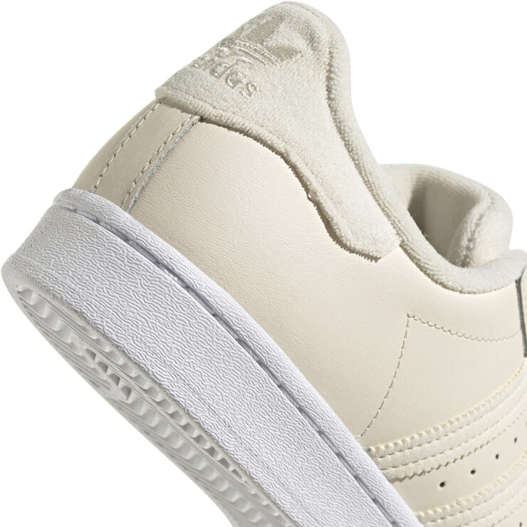 adidas superstar White